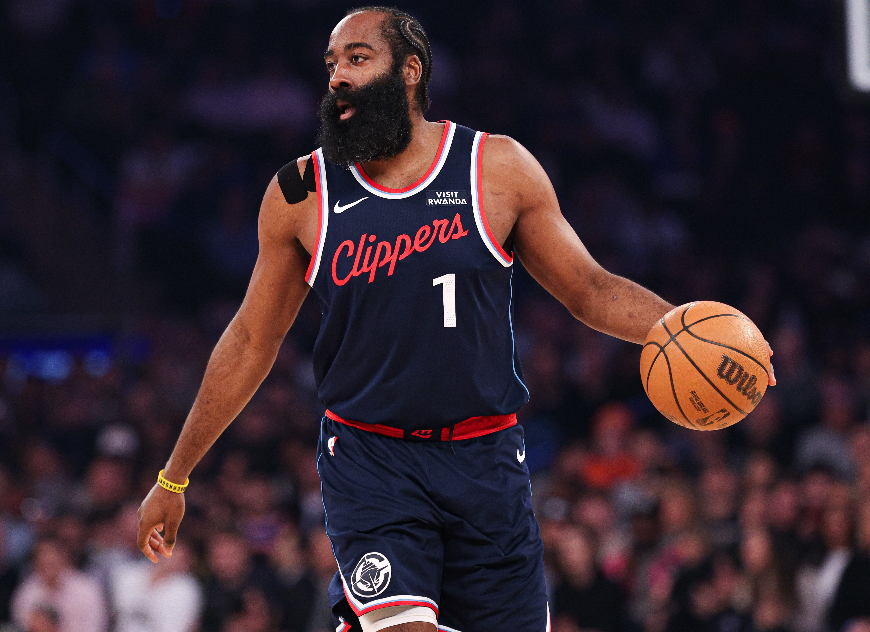 开云体育网址-快船加时121-117险胜猛龙 球员评价：5人优秀，3人及格，3人低迷