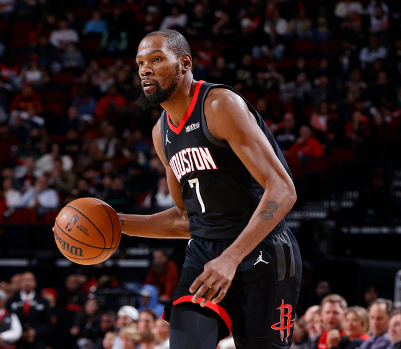 开云入口-西部排名又乱了：湖人紧追火箭，快船双喜临门，4队排名互换